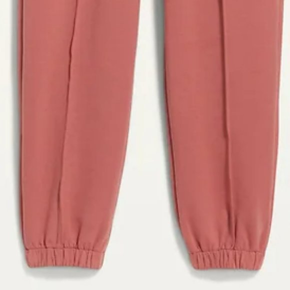 High-Waisted Dynamic Fleece Pintucked Sweatpants - Picture 3 of 7